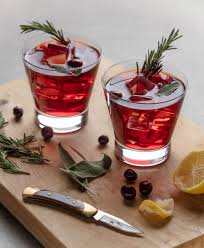Cocktail list for christmas 2020. How To Make An Easy Cranberry Bourbon Cocktail