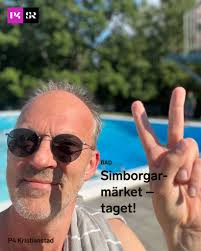 Just nu rullar den tionde säsongen av SVT:s Program ”Gift vid första  ögonkastet”. 💍 Han som viger paren heter Marcus Haile och kommer från  Kristianstad. 💍 Stämningen framme vid altaret beskriver han