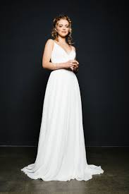 We did not find results for: Brautkleid Puristisch Heirate Im Schlichten Kussdiebraut Traumkleid