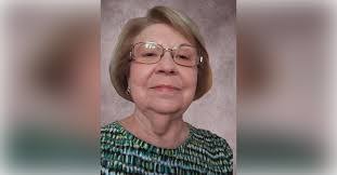 Helen Cason's Instagram, Twitter & Facebook