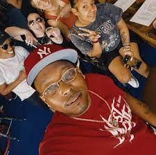 Taurean Lanier's Instagram, Twitter & Facebook