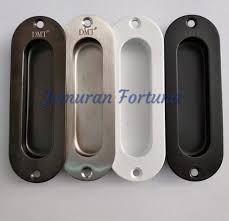 Bukan saja soal modelnya yang ketinggalan zaman, handle pintu standar juga kurang dapat dipadukan dengan beragam gaya. Jual Handle Tanam Coak Sliding Pintu Kayu Aluminium Kaca Di Lapak Pohida Shop Bukalapak