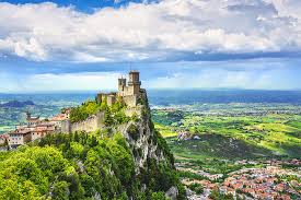 Vatican city, monaco, nauru, and tuvalu all have the distinction of being even smaller than tiny san marino. San Marino Sehenswurdigkeiten Reisetipps Zur Republik