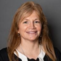 Elizabeth Proffitt's Instagram, Twitter & Facebook