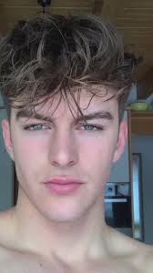 #tiktoktraditions #beautful #beautfulboysoftheworld #handsome #malemodel  #joelweyer