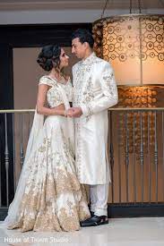 Indian Wedding Reception Photography Http Www Maharaniweddings Com Gallery Indian Wedding Reception Photography Wedding Reception Outfit Indian Wedding Dress