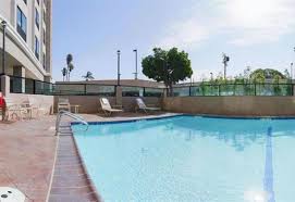 This is the only holiday inn los angeles downtown location in los angeles. 2 5 Sterne Hotel Holiday Inn Express Lax Fairflight