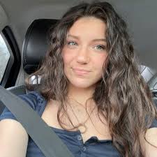 hi!! my name is grace and i'm from virginia beach. i am 100% committed to  penn state and i will be majoring in architectural engineering! i love love  going to the beach,