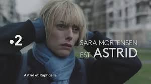 Lorsque le commandant raphaëlle coste s'adresse au service des archives judiciaires de la police pour une de ses enquêtes, elle ne se doute pas qu'elle va rencontrer une jeune femme aussi brillante que déroutante, mémoire vivante des enquêtes criminelles. Faut Il Regarder Astrid Et Raphaelle Le Nouveau Duo Policier De France 2