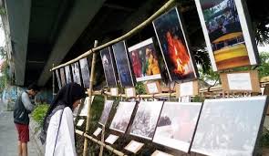 Sehingga, masyarakat dapat mengambil manfaat pameran seni pameran pameran tersebut diadakan dengan berbagai contoh konsep pameran seni rupa yang dapat dicontoh oleh siswa di sekolah ketika akan. Pameran Seni Rupa Pengertian Jenis Gambar Dan Contoh