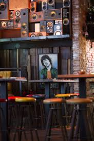 Broadway Interiors Uses Reclaimed Materials For Dubai Night Club Lock Stock Barrel Disenos De Unas