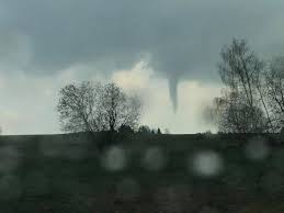 Schon früh ziehen von westen her ein paar dichte wolkenfelder durch, insgesamt überwiegt in vielen regionen aber noch der freundliche. Heute Lokale Unwetter Uber Bayern Moglich Unwetteralarm Gmbh
