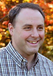 Exploring J.r.r. Tolkien's "the Hobbit" by Corey Olsen, Paperback