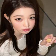 SHARI MAY ROSAL, RMT (@SariShari_Mee)