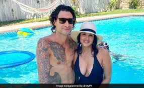 Sunny Leone Lists Two Best Things About Los Angeles See Her Post Use custom templates to tell the right story for your business.
