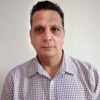 80+ perfiles de «Dick Navarro»