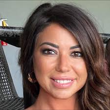 EASY BUCKEYE BARS RECIPE! 6 Ingredients & 15 Minutes Prep! Recipe Here:  https://princesspinkygirl.com/buckeye-bars/