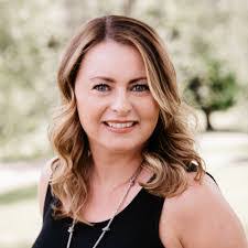 Sarah Sayers's Instagram, Twitter & Facebook