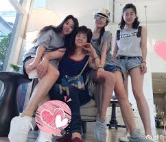 10 points11 points12 points submitted 2 months ago by lx881219. å®‰ä»¥è»'ä¸‰å§å¦¹é•·è…¿äº®çœ¼ å…©æ¬¡è¢«æ„›æƒ…æˆªèƒ¡ å¥¹çœŸçš„æ˜¯é‚£å€‹æœ€æ…˜çš„å—Ž å°‹å¤¢æ–°èž