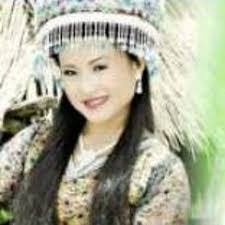 Moua Vang's Instagram, Twitter & Facebook