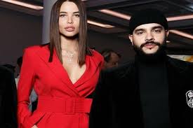 Алёна шишкова, тимати, анастасия решетова фотоколлаж: Zhena Timati Torguet Antiseptikami V Salone Krasoty Vtridoroga