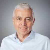 Alex Ragon's Instagram, Twitter & Facebook