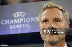 FC Basel's Argentine defender David Angel Abraham and FC Otelul... News  Photo