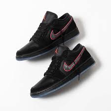 Titolo On Twitter Outnow Those Air Jordan 1 Low Se Red Orbit Just Crossed Our Path Get Yours Https T Co Onbovful9x Us 7 40 Us 12 46 Style Code Ck3022 006