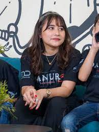 Tapi emang lagi heboh banget di kalangan mahasiswa mahasiswi ya. Prilly Latuconsina Marah Marah Udah Mau 2021 Masih Zaman Nonton Bajakan Kumparan Com
