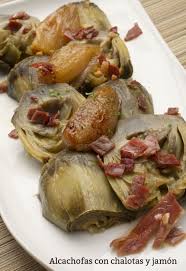 Mueve la cazuela con movimientos circulares y cocina un par de minutos. Receta De Alcachofas Con Chalotas Y Jamon Karlos Arguinano Alcachofas Recetas Verduras Comidas Con Verduras