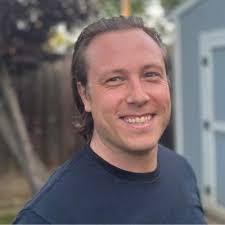 Tom Hinrichsen's Instagram, Twitter & Facebook