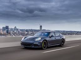 There is fuel economy data for each trim as well as a description of the drivetrain. Porsche Hybrid Reviews Porsche Hybrid Review Autobytel Com