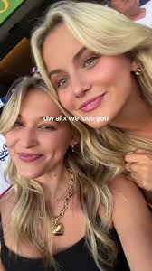 Alix Earle Saying Shes Team Conrad