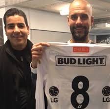 Manchester city manager pep guardiola dedicates the victory over psg to the former stars such as david silva and vincent kompany, as the side reach their first ever champions league final. Pep Guardiola Posa Presumiendo Camiseta De Dorados De Sinaloa