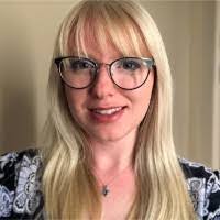 Elsa Poole's Instagram, Twitter & Facebook