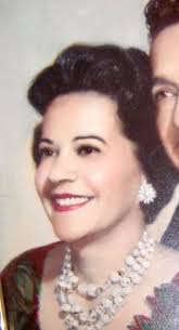 My great grandmother Fermina Ordóñez y Sugay with girl friends at the town  plaza of Macabebe, during a particular "garden celebration". She and her  friends who were probably fellow schoolteachers at México