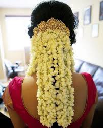Easy jasmine flower hairstyles for all kinds of hair lenghts. Flower Garlands And Jasmine Strings Tamil Wedding London