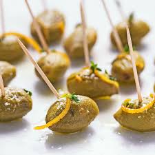 Jan 17, 2020 · whether you are on a low carb diet or just want to bake in a healthier way, almond flour is a great choice to use in baked goods. Get Familiar With Fresh Green Almonds The Springtime Treasures That Are Best Served Poached In Spring Vegetables Recipes Almond Recipes Cooking With Olive Oil