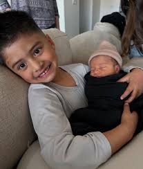 2025 keeping me busy to say the least 🌴💌🧘🏻‍♀️🫰🏼