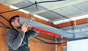 Maybe you would like to learn more about one of these? Faux Plafond 11 Etapes Pour Le Fixer Facilement