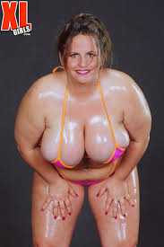 Tombul porno gina Marie la Montana yağlanmış içinde Bikini at xxxsexpic