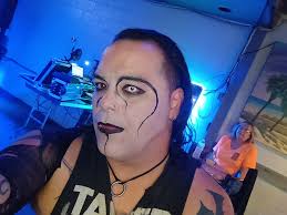 Anyone know where there is karaoke ?