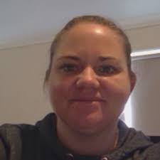 Yvette Davidson's Instagram, Twitter & Facebook