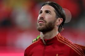 Sergio ramos capitaneó a españa en la competición de la uefa euro 2016 cuando david de inicialmente sergio ramos jugaba como lateral derecho. Em 2021 Darum Spielt Sergio Ramos Nicht Fur Spanien Goal Com