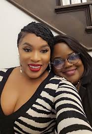 Honored to take a selfie with one of the most Iconic Female musicians of  our time.Type her name in the comments #Pacesetter