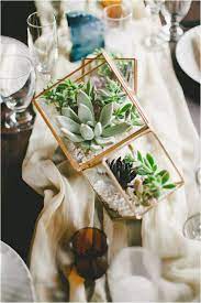 Centerpiece kits, including floating candle centerpieces, centerpiece elements and table top decor. 39 Trendy Ways To Incorporate Terrariums Into Your Wedding Decor Weddingomania