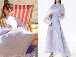 Big Flower Fight The Fashion Clothes Style And Wardrobe Worn On Tv Shows Shop Your Tv