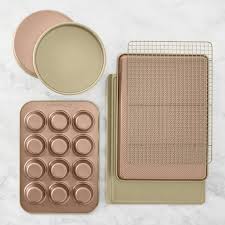 Williams Sonoma Copper Goldtouch 6 Piece Boxed Set In 2020 Bakeware Set Williams Sonoma Copper Gifts