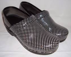 Black And White Polka Dot Shoes Women S Dansko Black White Polka Dot Clogs 36 5 5 6 Nursing Shoes Nursing Shoes Clogs Shoes
