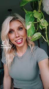 Tammy Essary's Instagram, Twitter & Facebook